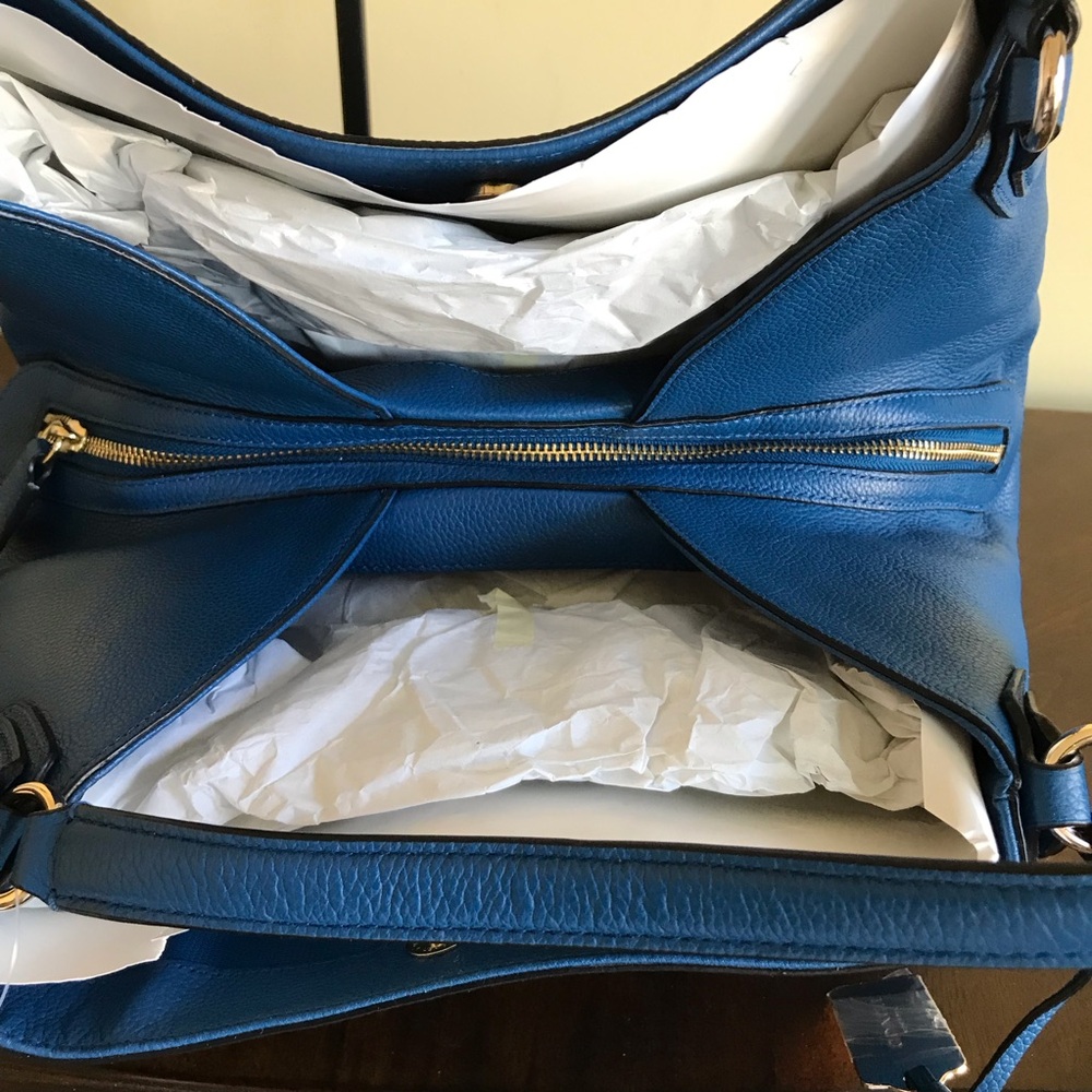 Handbag - Picture 4 of 7